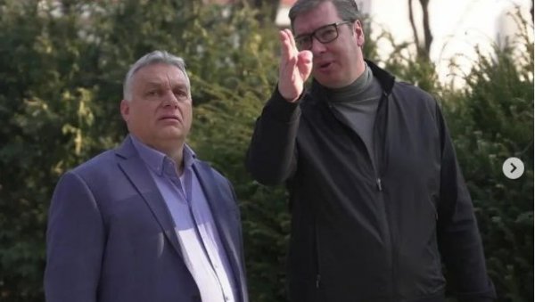 УГОСТИО САМ ДРАГОГ ПРИЈАТЕЉА Вучић се састао са Орбаном - на доручку пре заједничке вожње брзим возом (ФОТО) УГОСТИО САМ ДРАГОГ ПРИЈАТЕЉА Вучић се састао са Орбаном - на доручку пре заједничке вожње брзим возом (ФОТО)