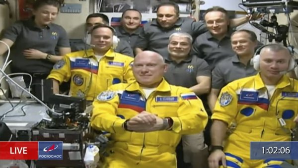 ПОНЕКАД ЈЕ ЖУТО САМО ЖУТО! Руси поново раскринкали лажне вести западњака ПОНЕКАД ЈЕ ЖУТО САМО ЖУТО! Руси поново раскринкали лажне вести западњака