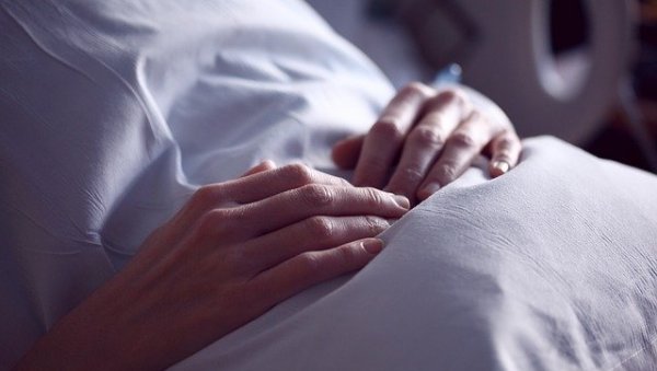 ДА ЛАКШЕ ПОДНЕСУ БОРБУ ПРОТИВ КАРЦИНОМА: Србија добила Национални центар за подршку оболелим од рака дојке и грлића материце ДА ЛАКШЕ ПОДНЕСУ БОРБУ ПРОТИВ КАРЦИНОМА: Србија добила Национални центар за подршку оболелим од рака дојке и грлића материце