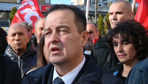 ДАЧИЋ У ВРБАСУ: У кризи важно ко је кормилар ДАЧИЋ У ВРБАСУ: У кризи важно ко је кормилар