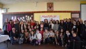 RADE NA ZAJEDNIČKOM PROJEKTU: Škola u Kikindi domaćin učenicima iz pet zemalja RADE NA ZAJEDNIČKOM PROJEKTU: Škola u Kikindi domaćin učenicima iz pet zemalja