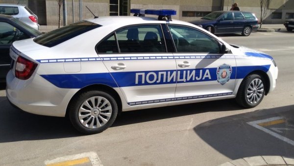 ХАПШЕЊЕ У МАЈДАНПЕКУ: Полиција му ставила лисице због марихуане ХАПШЕЊЕ У МАЈДАНПЕКУ: Полиција му ставила лисице због марихуане