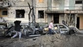 РАТ У УКРАЈИНИ: Експлозије у Кијеву, гранатирана војна фабрика Артјом; Украјинске снаге гранатирају град Лиман у ДНР (ВИДЕО) РАТ У УКРАЈИНИ: Експлозије у Кијеву, гранатирана војна фабрика Артјом; Украјинске снаге гранатирају град Лиман у ДНР (ВИДЕО)