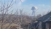 SNAŽNA EKSPLOZIJA: Uništeno skladište municije Oružanih snaga Ukrajine (VIDEO) SNAŽNA EKSPLOZIJA: Uništeno skladište municije Oružanih snaga Ukrajine (VIDEO)