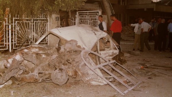 УЗНЕМИРУЈУЋЕ ФОТОГРАФИЈЕ: Пакао кроз који је прошао наш народ забележио је фотограф Вечерњих новости (ФОТО) УЗНЕМИРУЈУЋЕ ФОТОГРАФИЈЕ: Пакао кроз који је прошао наш народ забележио је фотограф Вечерњих новости (ФОТО)
