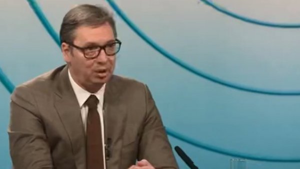 ПАТРИОТИЗАМ ЈЕ ДА САЧУВАМО МИР! Вучић послао поруку грађанима Србије (ВИДЕО) ПАТРИОТИЗАМ ЈЕ ДА САЧУВАМО МИР! Вучић послао поруку грађанима Србије (ВИДЕО)