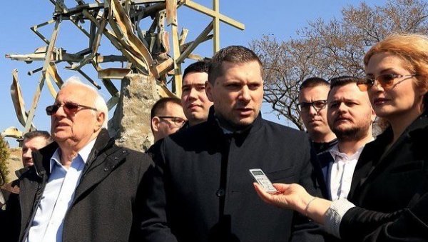 НИКОЛА НИКОДИЈЕВИЋ (СПС) У РАЗГОВОРУ СА ГРАЂАНИМА: Савски венац - мотор развоја Београда НИКОЛА НИКОДИЈЕВИЋ (СПС) У РАЗГОВОРУ СА ГРАЂАНИМА: Савски венац - мотор развоја Београда