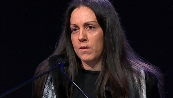 НАТО НАМ ЈЕ ОДУЗЕО РАДОСТ И ЗДРАВЉЕ: Потресне речи Бојане која је имала 14 година док су бомбе падале на Србију НАТО НАМ ЈЕ ОДУЗЕО РАДОСТ И ЗДРАВЉЕ: Потресне речи Бојане која је имала 14 година док су бомбе падале на Србију