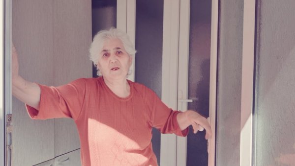 РАНИО И ЋЕРКЕ ДОК ИМ ЈЕ УБИЈАО МАЈКУ: Росанда Павловић - Уопште ме не занима шта ће бити са мојим сином РАНИО И ЋЕРКЕ ДОК ИМ ЈЕ УБИЈАО МАЈКУ: Росанда Павловић - Уопште ме не занима шта ће бити са мојим сином