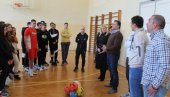 СПОРТСКИ РЕКВИЗИТИ И ЗА ПРЕДШКОЛЦЕ: Врање евидентира шта школама недостаје од опреме СПОРТСКИ РЕКВИЗИТИ И ЗА ПРЕДШКОЛЦЕ: Врање евидентира шта школама недостаје од опреме
