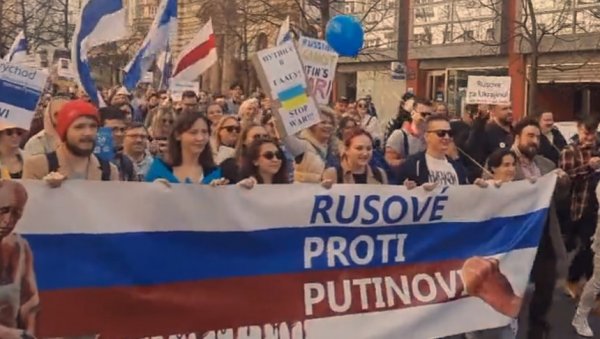 РУСИ МАРШИРАЛИ У ПРАГУ ПРОТИВ ПУТИНА: Око 3.000 људи на протесту против рата у Украјини РУСИ МАРШИРАЛИ У ПРАГУ ПРОТИВ ПУТИНА: Око 3.000 људи на протесту против рата у Украјини