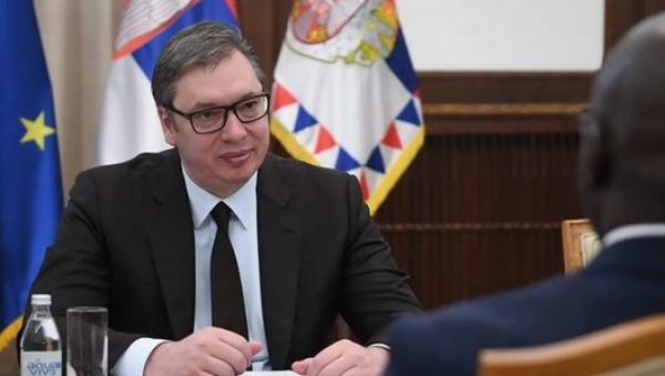 ВУЧИЋ ЧЕСТИТАО ГОЛОБУ: Уверен сам да ће Србија и Словенија наставити да унапређују политичке односе ВУЧИЋ ЧЕСТИТАО ГОЛОБУ: Уверен сам да ће Србија и Словенија наставити да унапређују политичке односе