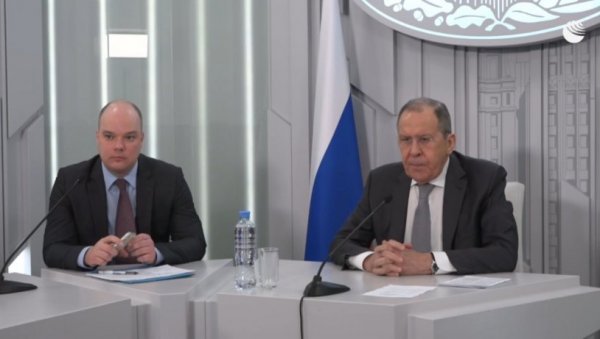 СЕРГЕЈ ЛАВРОВ ЗА НОВОСТИ: ЕУ је показала своју потпуну неодрживост као гарант споразума Београда и Приштине СЕРГЕЈ ЛАВРОВ ЗА НОВОСТИ: ЕУ је показала своју потпуну неодрживост као гарант споразума Београда и Приштине