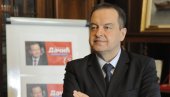 ФУНКЦИОНЕРИ ПРИСТИЖУ: У изборни штаб СПС стигли Дачић, Фила и Антић ФУНКЦИОНЕРИ ПРИСТИЖУ: У изборни штаб СПС стигли Дачић, Фила и Антић