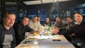 ВИДИМО СЕ У ЈУНУ НА ТАШУ: Београдски синдикат коначно заказао концерт у престоници ВИДИМО СЕ У ЈУНУ НА ТАШУ: Београдски синдикат коначно заказао концерт у престоници