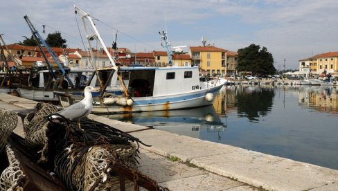 U POTRAGU UKLJUČENA I ITALIJANSKA STRANA: Dva ribara nestala na području Istre