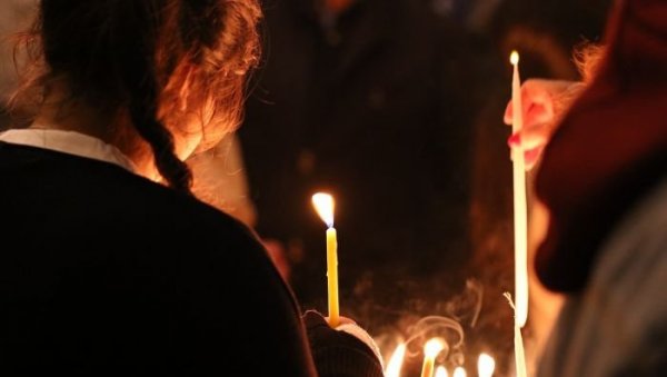 ОБЕЛЕЖАВАМО СВЕТОГ ПАВЛА ИСПОВЕДНИКА: Данас треба изговорити ову молитву ОБЕЛЕЖАВАМО СВЕТОГ ПАВЛА ИСПОВЕДНИКА: Данас треба изговорити ову молитву