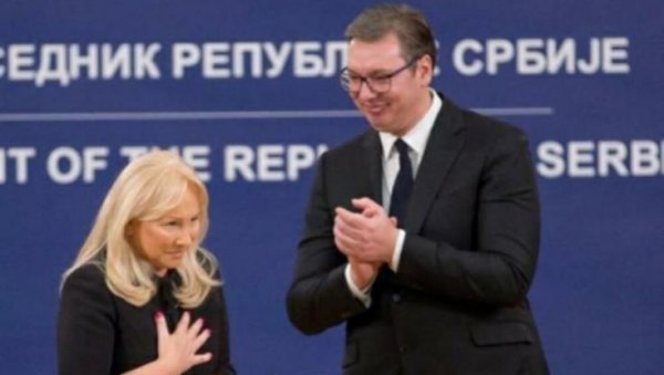 ПОРОДИЦА ШАУЛИЋ УЗ ВУЧИЋА: У најтежим тренуцима имали смо огромну помоћ и подршку председника као пријатеља ПОРОДИЦА ШАУЛИЋ УЗ ВУЧИЋА: У најтежим тренуцима имали смо огромну помоћ и подршку председника као пријатеља