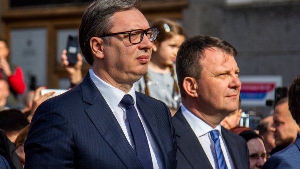 МИРОВИЋ: Вучић – једини достојан да води Србију у времену пред нама МИРОВИЋ: Вучић – једини достојан да води Србију у времену пред нама
