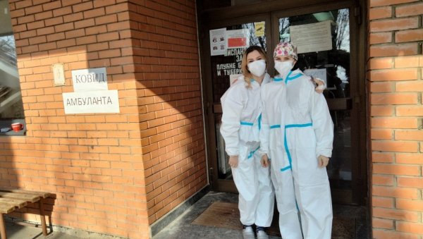 ПОРАСТ БРОЈА ЗАРАЖЕНИХ: У Пироту још 34 оболелих од вируса корона ПОРАСТ БРОЈА ЗАРАЖЕНИХ: У Пироту још 34 оболелих од вируса корона