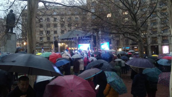 КОНВЕНЦИЈА УЈЕДИЊЕНИХ ЗА ПОБЕДУ СРБИЈЕ: Присутнима се обратили Понош, Мариника Тепић и Владета Јанковић КОНВЕНЦИЈА УЈЕДИЊЕНИХ ЗА ПОБЕДУ СРБИЈЕ: Присутнима се обратили Понош, Мариника Тепић и Владета Јанковић