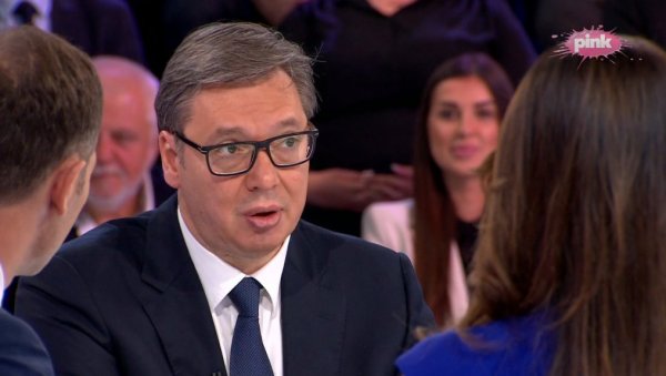 ГРАЂАНИ ДА НЕ БРИНУ О ХРАНИ: Председник Вучић најавио хапшења због крађе у робним резервама ГРАЂАНИ ДА НЕ БРИНУ О ХРАНИ: Председник Вучић најавио хапшења због крађе у робним резервама