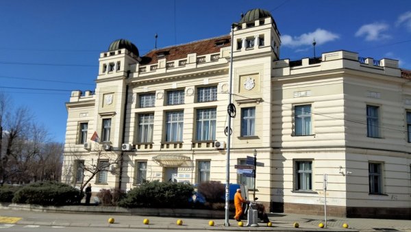УХАПСИЛИ ДИЛЕРЕ МАРИХУАНЕ: Акција пиротске Полиције УХАПСИЛИ ДИЛЕРЕ МАРИХУАНЕ: Акција пиротске Полиције