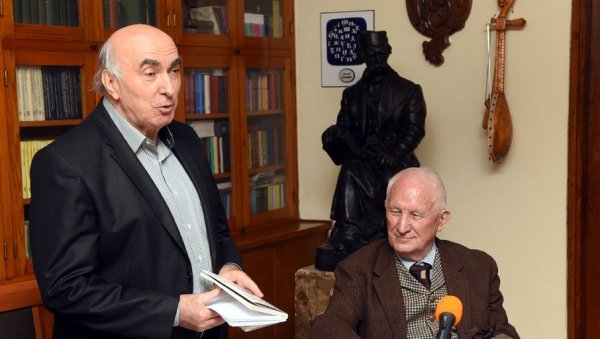 ЗВОНО ЗА ПОВРАТАК: Зашто данас у Београду не постоји ниједан књижевни часопис и ниједан књижевни лист ЗВОНО ЗА ПОВРАТАК: Зашто данас у Београду не постоји ниједан књижевни часопис и ниједан књижевни лист