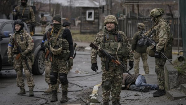 УКРАЈИНЦИ МУЧЕ 800 ЉУДИ: Сумњају да су лојални Русији, одузели им храну и имовину и прете злостављањем родбине УКРАЈИНЦИ МУЧЕ 800 ЉУДИ: Сумњају да су лојални Русији, одузели им храну и имовину и прете злостављањем родбине