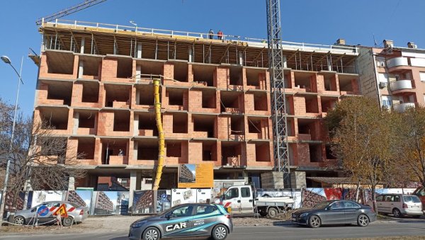 СПРЕМА СЕ СКОК ЦЕНА СТАНОВА? Стручњаци сматрају да тржиште некретнина неће одолети кризи у Украјини СПРЕМА СЕ СКОК ЦЕНА СТАНОВА? Стручњаци сматрају да тржиште некретнина неће одолети кризи у Украјини