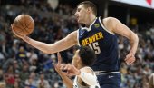JOKIĆ OSTAO BEZ PODRŠKE: Denver poražen uprkos sjajnoj partiji Srbina (VIDEO) JOKIĆ OSTAO BEZ PODRŠKE: Denver poražen uprkos sjajnoj partiji Srbina (VIDEO)