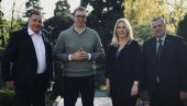 ВУЧИЋ СЕ САСТАО СА РУКОВОДСТВОМ СРПСКЕ: Дијалог о кључним питањима наставка сарадње ВУЧИЋ СЕ САСТАО СА РУКОВОДСТВОМ СРПСКЕ: Дијалог о кључним питањима наставка сарадње