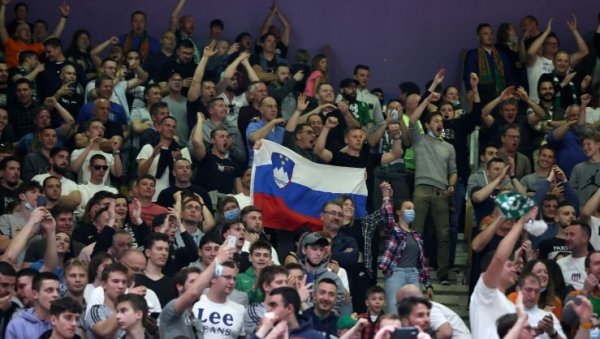 ЗНАТЕ ЛИ КОЛИКО КОШТА КЕКС У АБА ЛИГИ? Цедевита је управо платила најскупљи у историји и то због меча с Партизаном ЗНАТЕ ЛИ КОЛИКО КОШТА КЕКС У АБА ЛИГИ? Цедевита је управо платила најскупљи у историји и то због меча с Партизаном