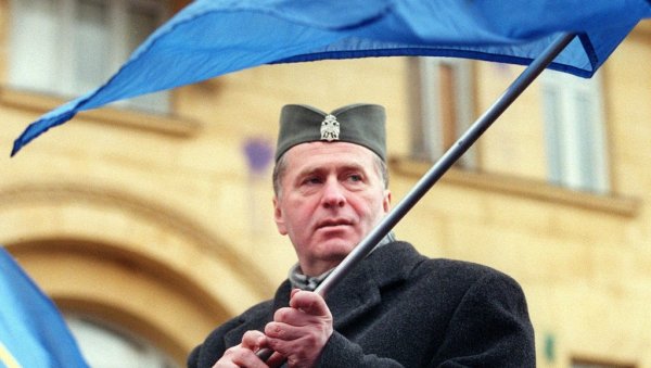 СРБИЈА ЈЕ НАША БРЕСТОВСКА ТВРЂАВА! Овако је говорио Жириновски - Кад су се Срби борили за слободу, онда се то називало етничко чишћење СРБИЈА ЈЕ НАША БРЕСТОВСКА ТВРЂАВА! Овако је говорио Жириновски - Кад су се Срби борили за слободу, онда се то називало етничко чишћење
