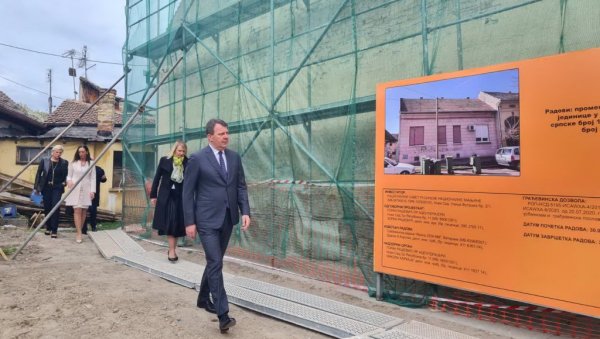 Мировић обишао радове на реконструкцији објекта Завода за културу војвођанских Русина Мировић обишао радове на реконструкцији објекта Завода за културу војвођанских Русина