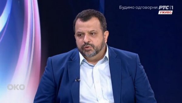 УЉАРЕВИЋ: Вучић је водио одговорну кампању за разлику од СПС-а; сам је освојио 60%, сви остали 40%! (ВИДЕО) УЉАРЕВИЋ: Вучић је водио одговорну кампању за разлику од СПС-а; сам је освојио 60%, сви остали 40%! (ВИДЕО)