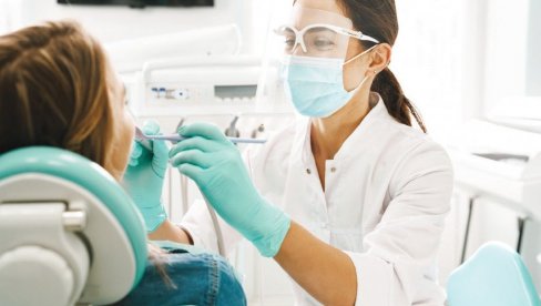 MLADI HOĆE DA BUDU - ZUBARI: I ove godine veliko interesovanje za sve fakultete medicinske struke, a prednjači stomatološki