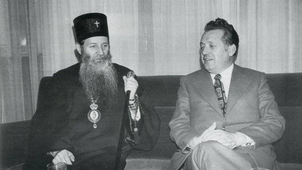 СПАСЕНА ЈЕ ЧАСТ МОЈОЈ ГЕНЕРАЦИЈИ: Овако је говорио покојни Чкребић после наставка градње Храма на Врачару СПАСЕНА ЈЕ ЧАСТ МОЈОЈ ГЕНЕРАЦИЈИ: Овако је говорио покојни Чкребић после наставка градње Храма на Врачару