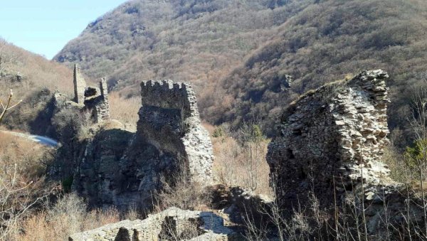 ОБНАВЉА СЕ ТВРЂАВА МАРКА КРАЉЕВИЋА: Прво санација, па ревитализација ОБНАВЉА СЕ ТВРЂАВА МАРКА КРАЉЕВИЋА: Прво санација, па ревитализација