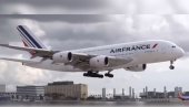 EVAKUISAN AERODROM Nova drama u Francuskoj: Terminal zatvoren iz bezbednosnih razloga EVAKUISAN AERODROM Nova drama u Francuskoj: Terminal zatvoren iz bezbednosnih razloga
