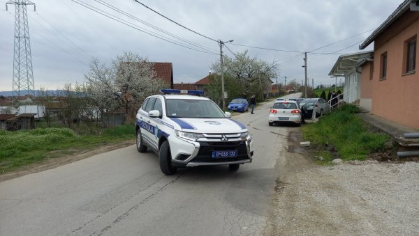 КОМШИЈЕ УБИЦЕ ИЗ ЧАЧКА У СТРАХУ ПОСЛЕ ЗЛОЧИНА: Не идемо напоље, хвата нас језа од куће у којој су заклани КОМШИЈЕ УБИЦЕ ИЗ ЧАЧКА У СТРАХУ ПОСЛЕ ЗЛОЧИНА: Не идемо напоље, хвата нас језа од куће у којој су заклани