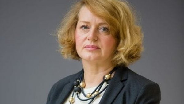 ОБЕЛОДАНИТИ ПОДЕЛУ 500 СТАНОВА: Порука потпредседнице Скупштине Подгорице новој Управи ОБЕЛОДАНИТИ ПОДЕЛУ 500 СТАНОВА: Порука потпредседнице Скупштине Подгорице новој Управи