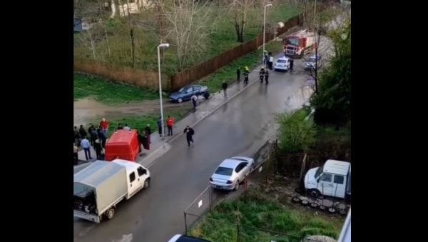 НЕ ЗНА ДА ЈОЈ ЈЕ КУМА СТРАДАЛА: Славица из Обреновца у болници, возач БМВ-а који их је ударио колима био пијан, под дејством седатива! НЕ ЗНА ДА ЈОЈ ЈЕ КУМА СТРАДАЛА: Славица из Обреновца у болници, возач БМВ-а који их је ударио колима био пијан, под дејством седатива!