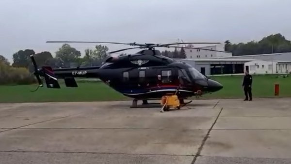 ХЕЛИКОПТЕРИ РС У АКЦИЈИ СПАСАВАЊА: У више десетина летова евакуисали људе и достављали храну ХЕЛИКОПТЕРИ РС У АКЦИЈИ СПАСАВАЊА: У више десетина летова евакуисали људе и достављали храну