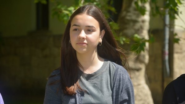 У НЕГОТИНУ ОДРЖАНА ОПШТИНСКА СМОТРА РЕЦИТАТОРА: Најбоље су Милица, Јована и Леа У НЕГОТИНУ ОДРЖАНА ОПШТИНСКА СМОТРА РЕЦИТАТОРА: Најбоље су Милица, Јована и Леа