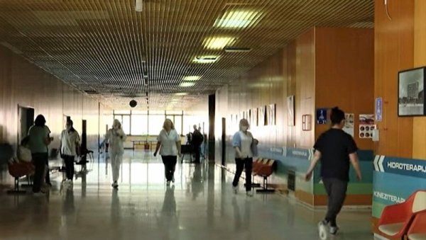 НИГДЕ НЕМА ОВАКВОГ ТРЕТМАНА: У Институт Игало, после паузе од две године, стигли Холанђани и Норвежани НИГДЕ НЕМА ОВАКВОГ ТРЕТМАНА: У Институт Игало, после паузе од две године, стигли Холанђани и Норвежани