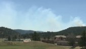 DVE OSOBE POGINULE NA JUGU SAD: Usled šumskog požara evakuisano čak 5.000 ljudi (VIDEO) DVE OSOBE POGINULE NA JUGU SAD: Usled šumskog požara evakuisano čak 5.000 ljudi (VIDEO)