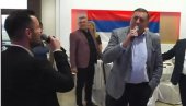 „OVO JE ČOVEK NEKI ŠTO MI UZE SVE“: Dodik zapevao u Bijeljini (VIDEO)