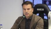 LUD SAM, BIĆU JOŠ LUĐI: Stanojević odgovorio na prozivke navijača Zvezde LUD SAM, BIĆU JOŠ LUĐI: Stanojević odgovorio na prozivke navijača Zvezde