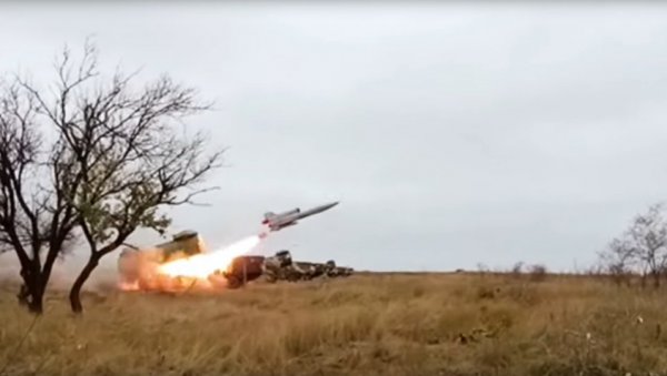 НОВИ ИГРАЧ НА БЛИСКОМ ИСТОКУ, ИЗРАЕЛ ТРАЖИ ОДГОВОР: Совјетски Ту-143 трансформисан у крстарећу ракету (ВИДЕО) НОВИ ИГРАЧ НА БЛИСКОМ ИСТОКУ, ИЗРАЕЛ ТРАЖИ ОДГОВОР: Совјетски Ту-143 трансформисан у крстарећу ракету (ВИДЕО)